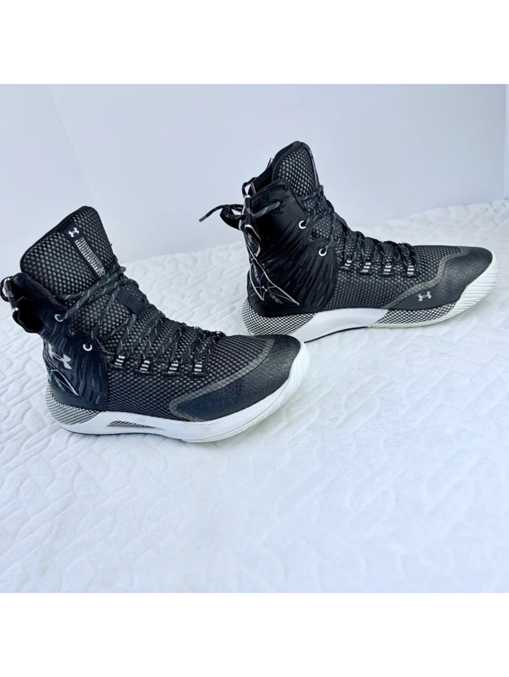 Under Armour HOVR Highlight Ace Volleyball Sneakers Women’s Size 9 High Top